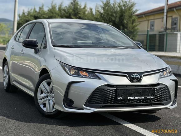 2026 MODEL TOYOTA COROLLA 1.5 125 HP VİSİON PLUS SÜRÜŞ PAKET