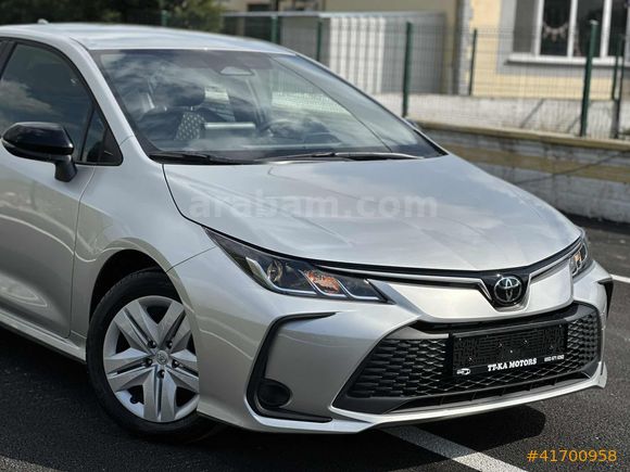 2026 MODEL TOYOTA COROLLA 1.5 125 HP VİSİON PLUS SÜRÜŞ PAKET