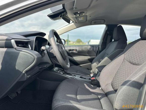 2026 MODEL TOYOTA COROLLA 1.5 125 HP VİSİON PLUS SÜRÜŞ PAKET