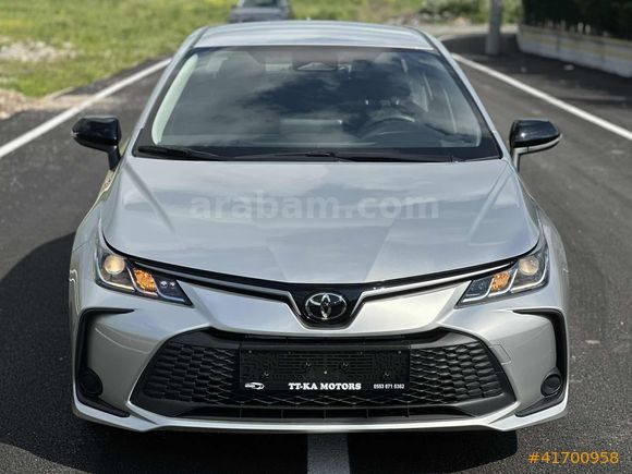 2026 MODEL TOYOTA COROLLA 1.5 125 HP VİSİON PLUS SÜRÜŞ PAKET