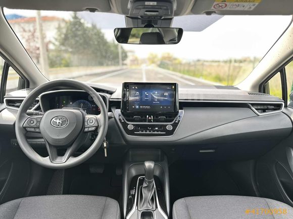 2026 MODEL TOYOTA COROLLA 1.5 125 HP VİSİON PLUS SÜRÜŞ PAKET