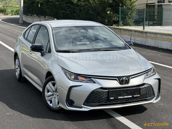 2026 MODEL TOYOTA COROLLA 1.5 125 HP VİSİON PLUS SÜRÜŞ PAKET