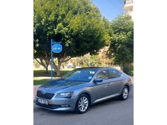 Sahibinden Skoda SuperB 1.6 TDI Style 2017 Model  212.000 km Gri (Gümüş)