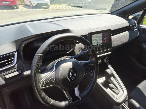 Sahibinden Renault Clio 1.0 TCe Techno Esprit Alpine 2024 Model