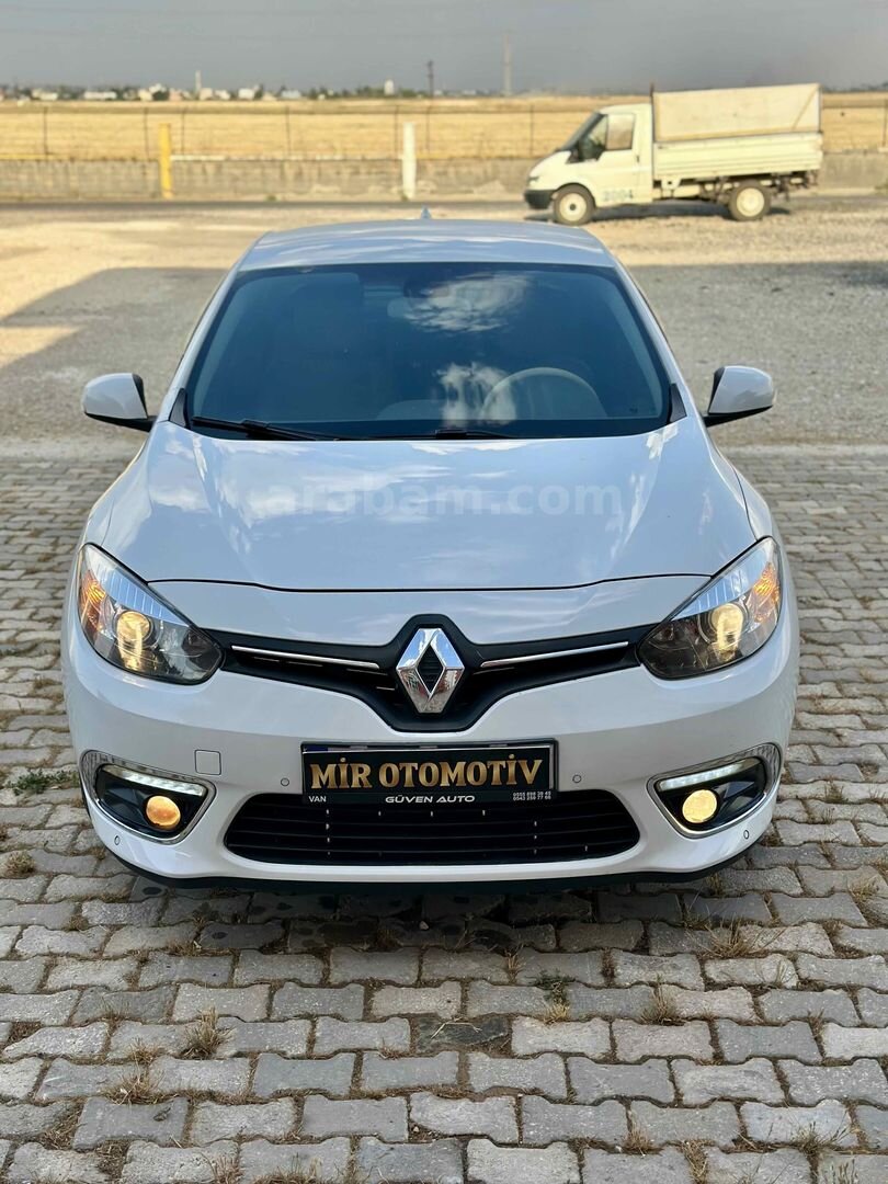 Galeriden Renault Fluence 1.5 dCi Icon 2013 Model Mardin 325.000 km Beyaz 2
