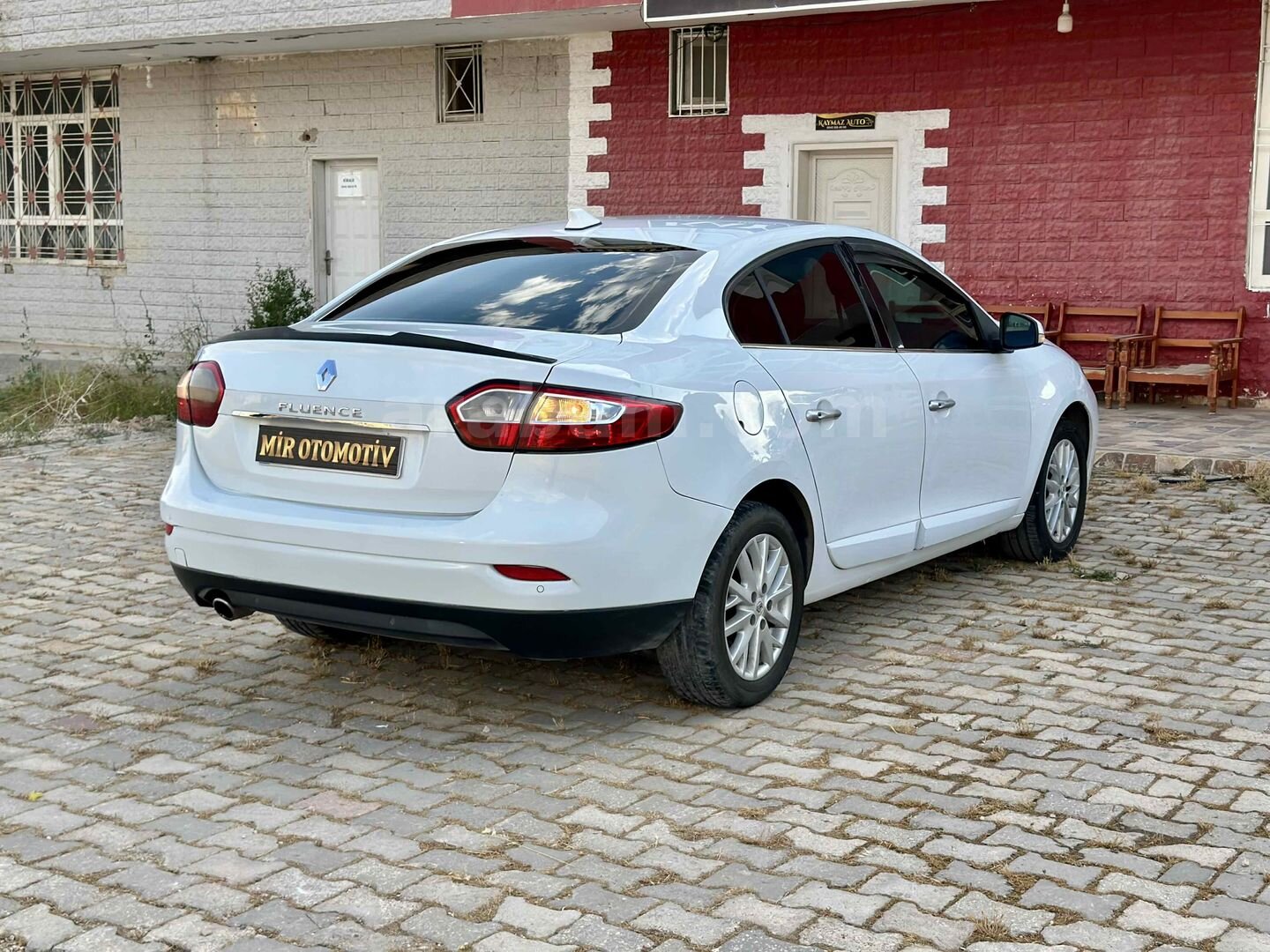 Galeriden Renault Fluence 1.5 dCi Icon 2013 Model Mardin 325.000 km Beyaz 6
