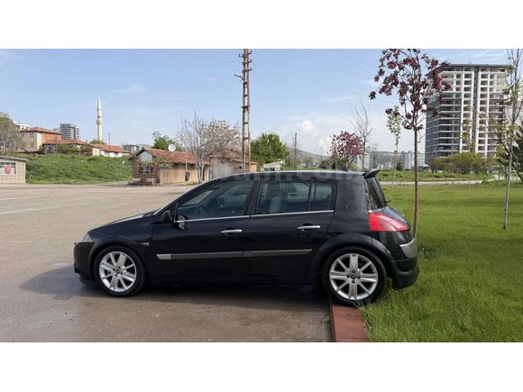 Sahibinden Renault Megane 1.6 Dynamique 2003 Model 