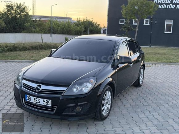TEMİZ AİLE ARACI 2011 MODEL OPEL ASTRA