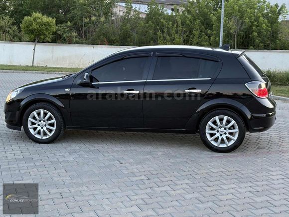 TEMİZ AİLE ARACI 2011 MODEL OPEL ASTRA