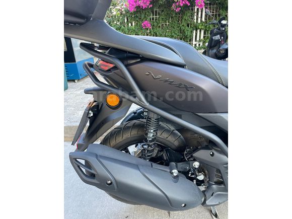 2025 model Yamaha N-Max 125 TECHMAX + ORİJİNAL ÇANTA + GP KORUMA DEMİRİ