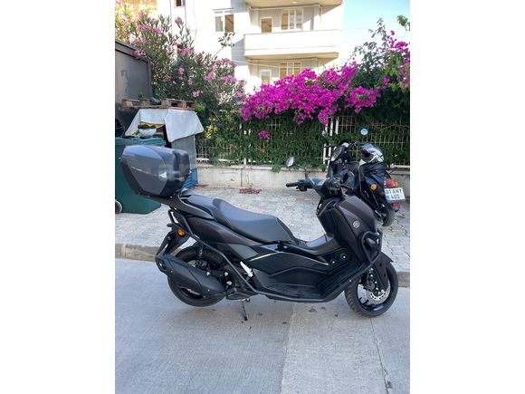 2025 model Yamaha N-Max 125 TECHMAX + ORİJİNAL ÇANTA + GP KORUMA DEMİRİ