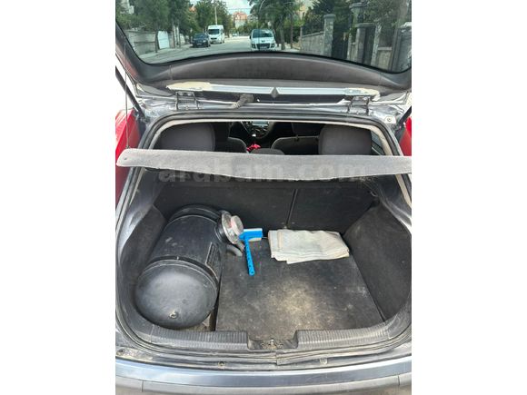 Sahibinden Ford Focus 1.6 Trend 2002 Model