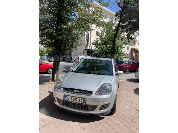 Sahibinden Ford Fiesta 1.4 Comfort 2004 Model