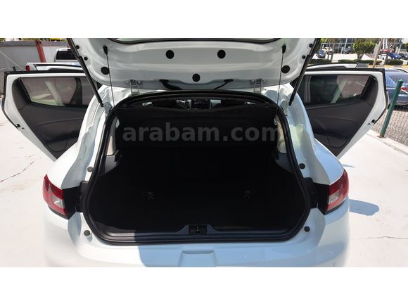 200 BİN PEŞİNAT 2020 RENAULT CLIO HB TOUCH 0.9 TCE 90