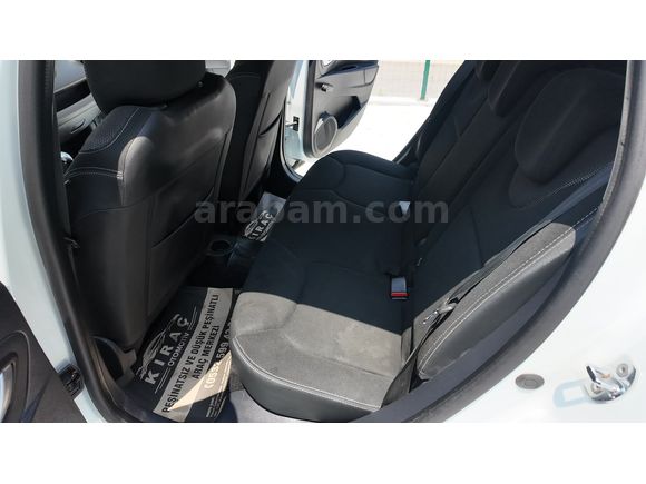 200 BİN PEŞİNAT 2020 RENAULT CLIO HB TOUCH 0.9 TCE 90