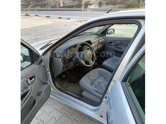 Sahibinden Renault Megane 1.6 RTA 2000 Model