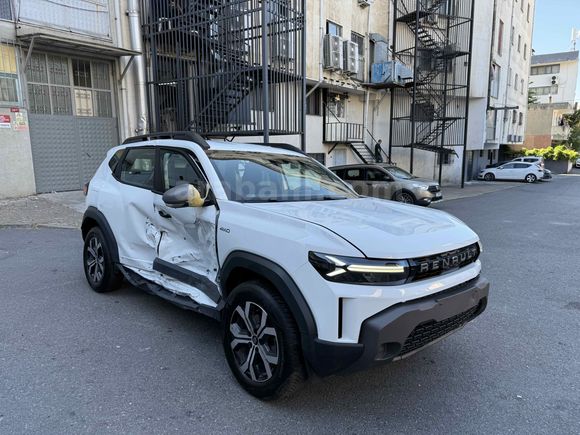 Renault Duster 2024 49.000 KM 4x4 1.2HYBRID