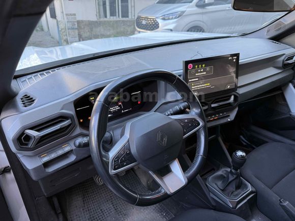 Renault Duster 2024 49.000 KM 4x4 1.2HYBRID