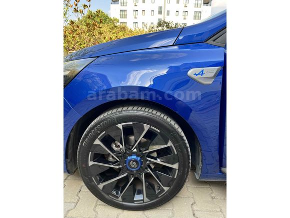 Sahibinden Renault Clio 1.0 TCe Techno Esprit Alpine 2024 Model 