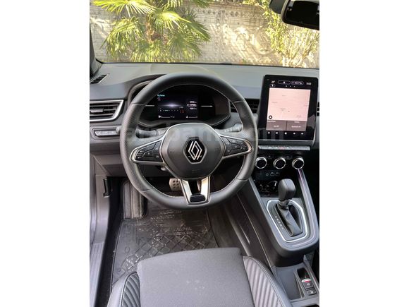 Sahibinden Renault Clio 1.0 TCe Techno Esprit Alpine 2024 Model 
