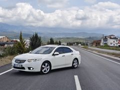 Sahibinden Honda Accord 2.0 Executive 2012 Model  290.000 km Beyaz