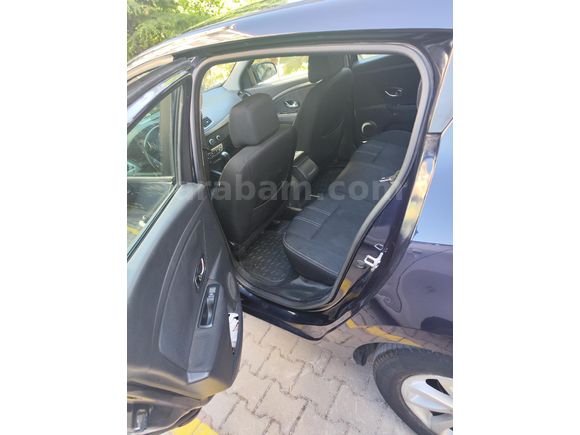 Sahibinden Renault Megane 1.6 Touch 2012 Model