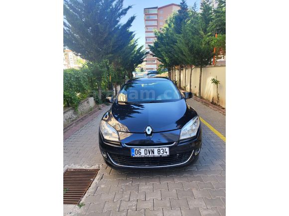 Sahibinden Renault Megane 1.6 Touch 2012 Model