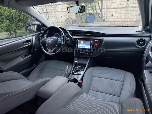 2016 COROLLA 1.4 D-4D TOUCH OTOMATİK DEĞİŞENSİZ