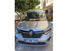 Sahibinden Renault Kangoo Multix 1.3 TCe Iconic gprs-teknoloji paket 2024-12.ay 2025çıkışlı 15150 km Füme