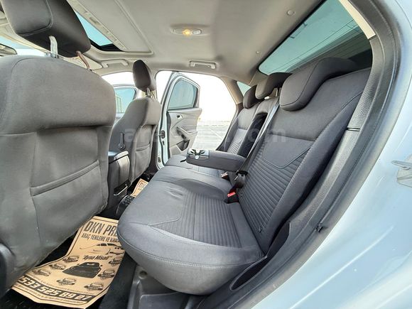 2015 FOCUS 1.5 TDCI TITANIUM SUNROOF POWERSHIFT EMSALSİZ TEMİZLK