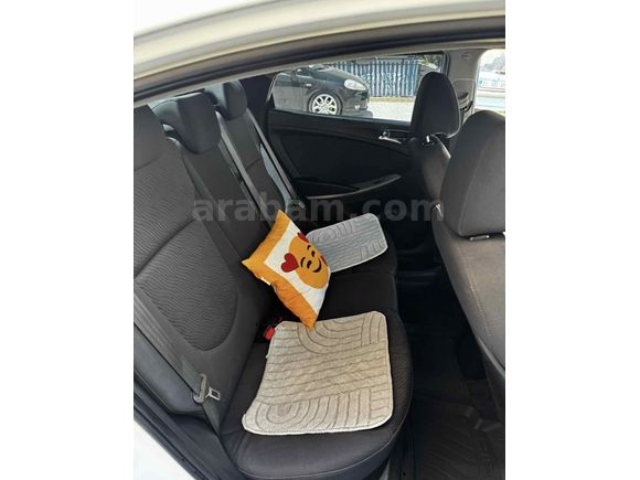 Sahibinden Hyundai Accent Blue 1.6 CRDI Mode Plus 2012 Model Denizli
