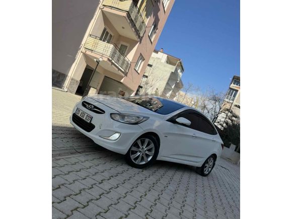 Sahibinden Hyundai Accent Blue 1.6 CRDI Mode Plus 2012 Model Denizli