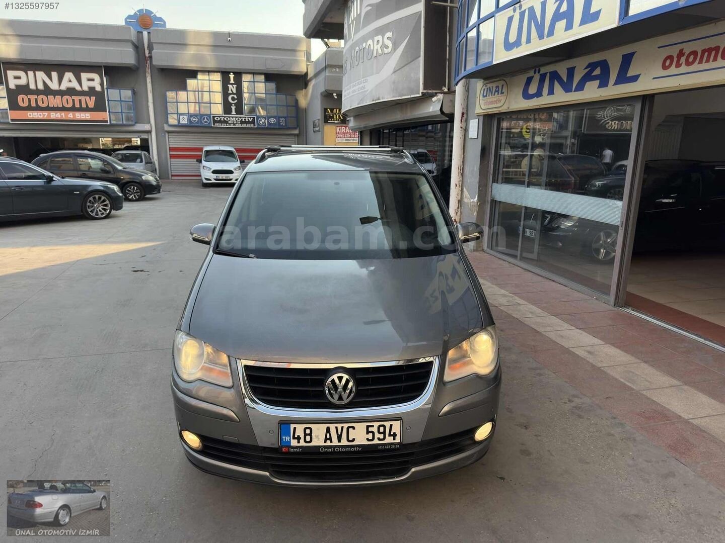 Galeriden Volkswagen Touran 1.4 TSi Highline 2009 Model İzmir 259.000 km Füme 2