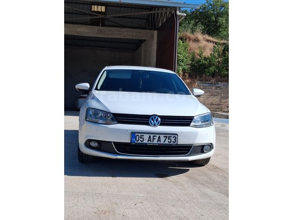 Sahibinden Volkswagen Jetta 1.6 TDi Comfortline 2013 Model  197.000 km Beyaz
