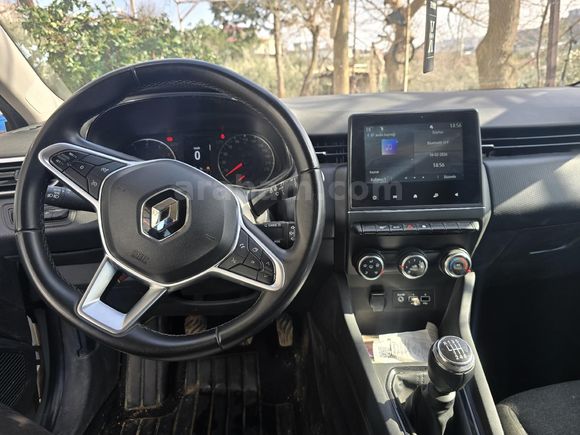 Sahibinden Renault Clio 1.0 TCe Touch 2023 Model