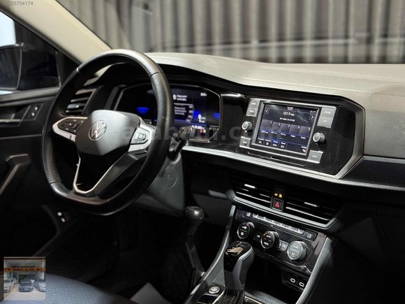 2023 VW JETTA 1.5 SE BENZİN ENGELLİDEN ENGELLİYE BOYASZ 33BİN KM