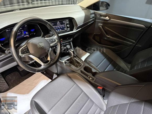 2023 VW JETTA 1.5 SE BENZİN ENGELLİDEN ENGELLİYE BOYASZ 33BİN KM