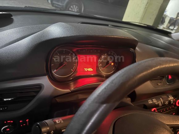Sahibinden Opel Corsa 1.4 Essentia 2015 Model 
