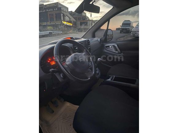 Motor ve yürüyen servise kadar açık