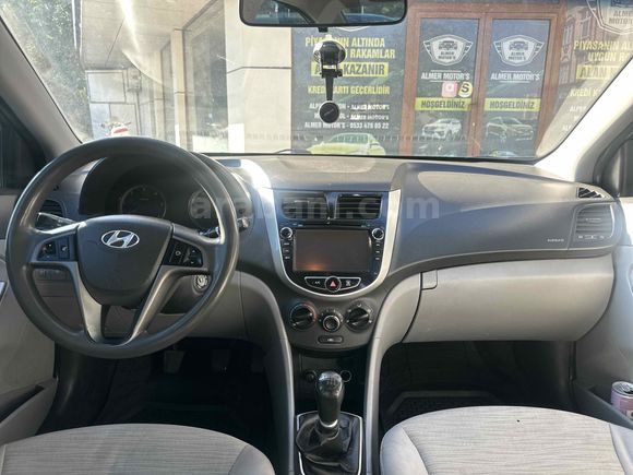 ALMER MOTOR'S DAN BAKIMLI FIRSAT ARACI HYUNDAI ACCENT