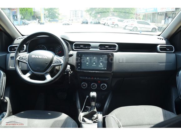 EKSPRES PLAZA'DAN 2023 DACİA DUSTER 1.3 TCE JOURNEY