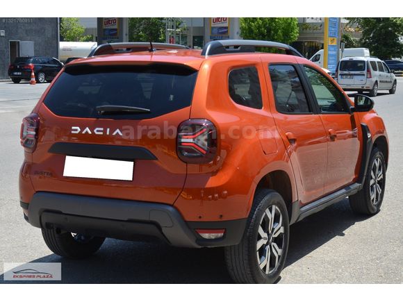 EKSPRES PLAZA'DAN 2023 DACİA DUSTER 1.3 TCE JOURNEY