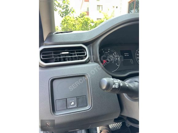 SERCAN OTODAN 2024 DUSTER JOURNEY BOYASIZ SERVS BAKIMLI GARANTLİ