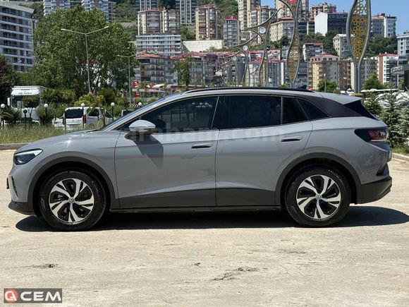 CEM AUTO'DAN 2024 MODEL VOLKSWAGEN ID.4 PURE HATASIZ BOYASIZ