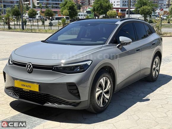 CEM AUTO'DAN 2024 MODEL VOLKSWAGEN ID.4 PURE HATASIZ BOYASIZ