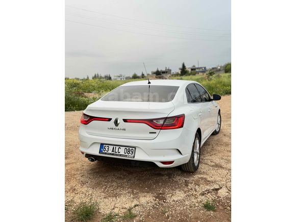 Galeriden Renault Megane 1.5 dCi Touch Plus 2016 Model Şanlıurfa