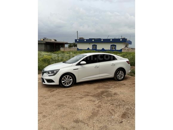 Galeriden Renault Megane 1.5 dCi Touch Plus 2016 Model Şanlıurfa