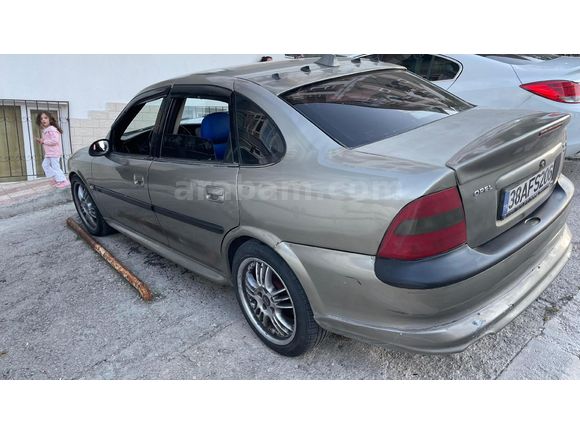 Sahibinden Opel Vectra 2.0 CD temiz 1997 Model