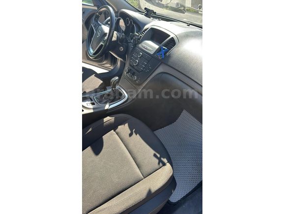 Sahibinden Opel Insignia 1.6 T Edition Elegance 2010 Model