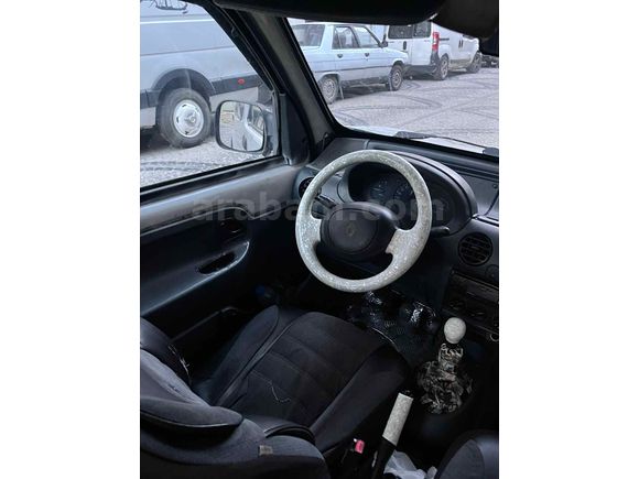 Sahibinden Renault Kangoo 1.9 D 2000 Model 